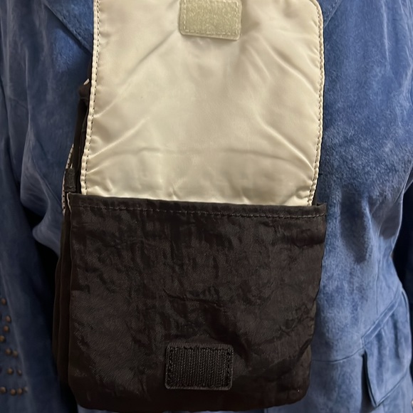 Kipling Cross Body Bag Black with Light Grey Lining/adjustable strap - Picture 4 of 4